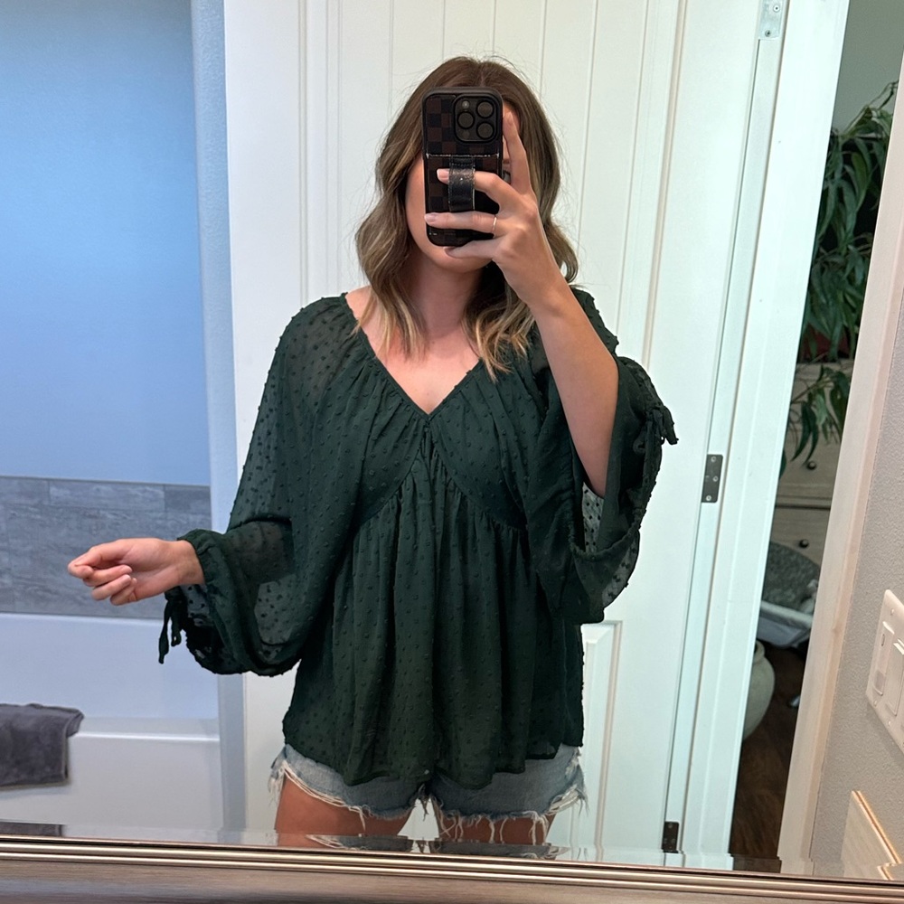 Vici Collection Top Size Small - image 2